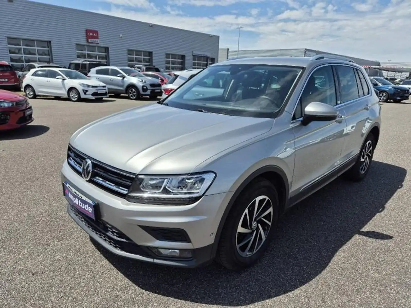 Volkswagen Tiguan 1.5 TSI EVO 150ch Connect Euro6d-T Gris - 1