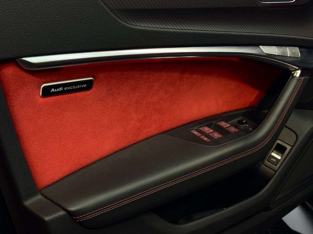 Audi A6 RS6 Avant TFSI quattro - foto 1