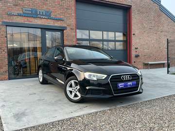 Limousine 1.5TFSi Leder - Navi - Xenon - Trekhaak!