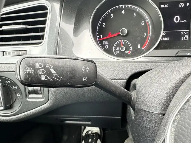 Volkswagen Golf view 12