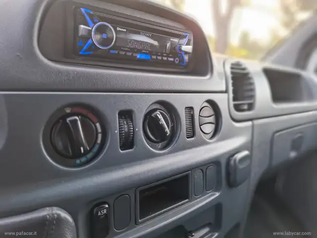 Mercedes-Benz Sprinter view 12