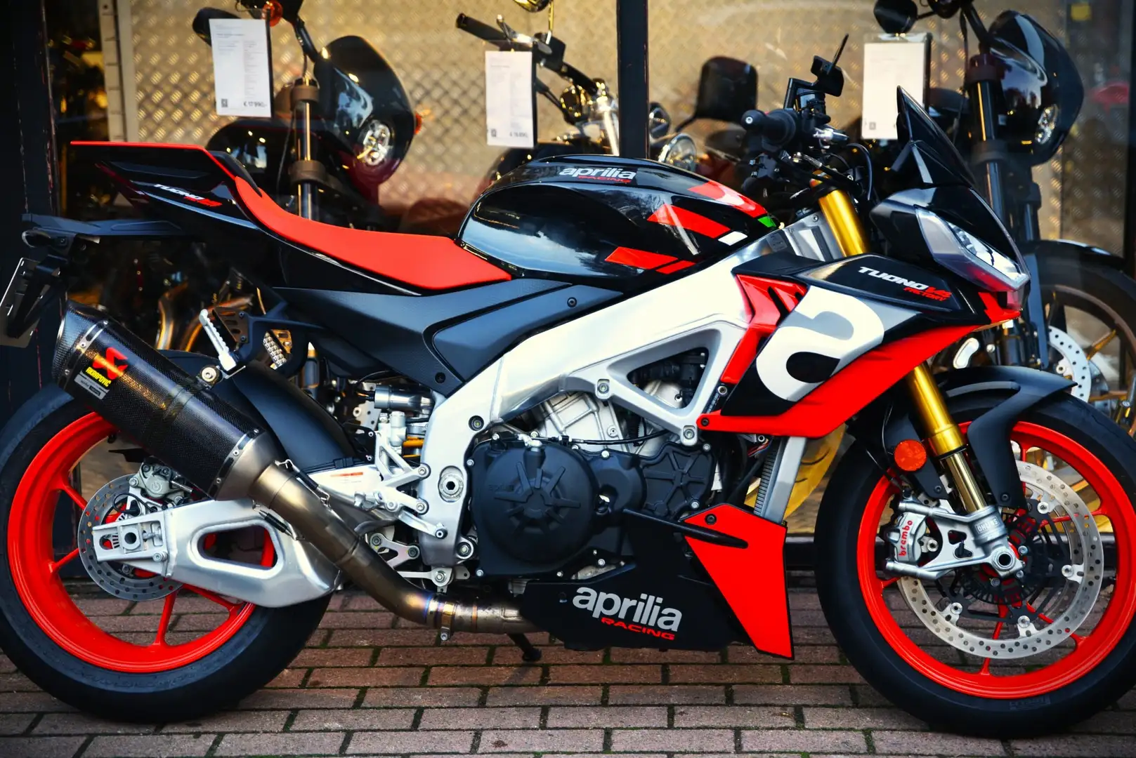 Aprilia Tuono V4 FACTORY (papiers 100ch!!!) ***MOTO VERTE*** Noir - 2