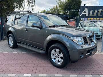 2.5 dCi 4x4*Aut*7Sitze*AHK*Kam*Temp*