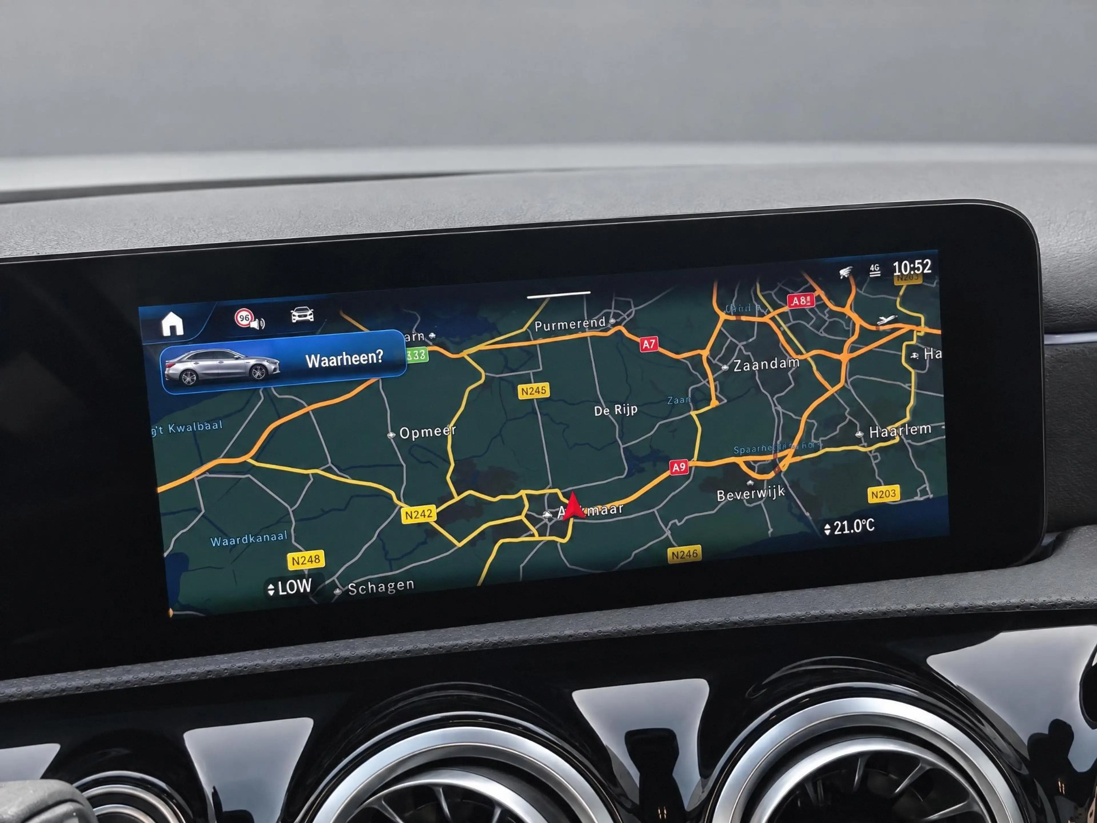 Mercedes-Benz A 250 e Business Solution AMG — photo 13