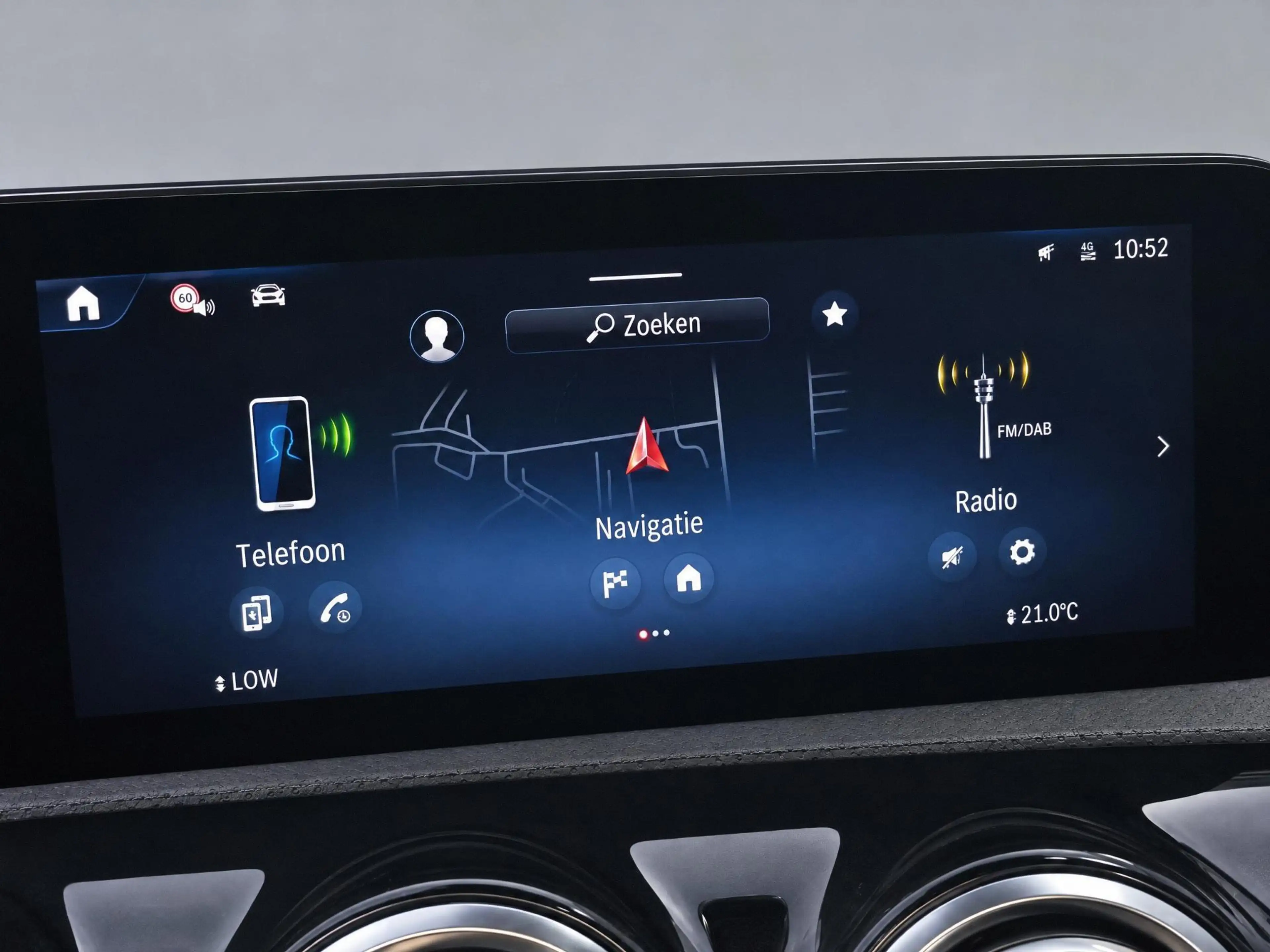 Mercedes-Benz A 250 e Business Solution AMG — photo 14