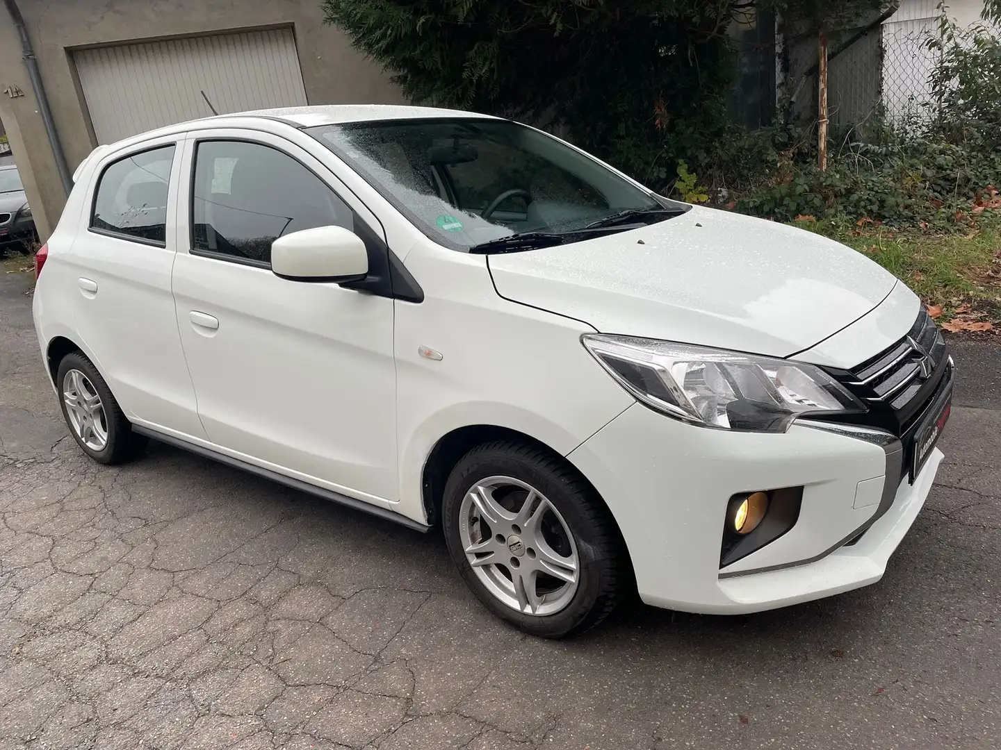 Mitsubishi Space Star Spirit Weiß - 2