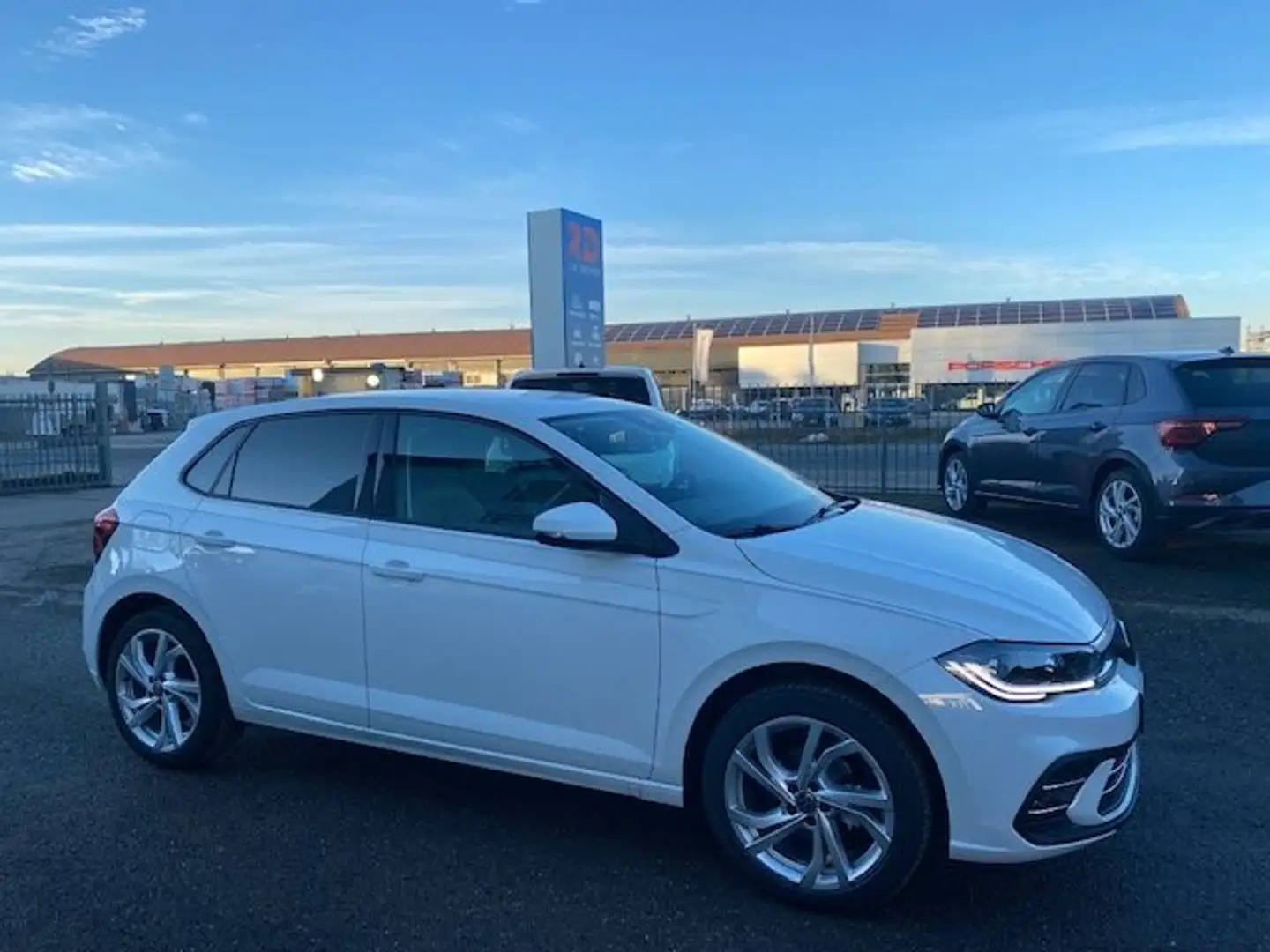 Volkswagen Polo 1.0 TSI Style - NUOVA - VARIE - UFFICIALE Gris - 1