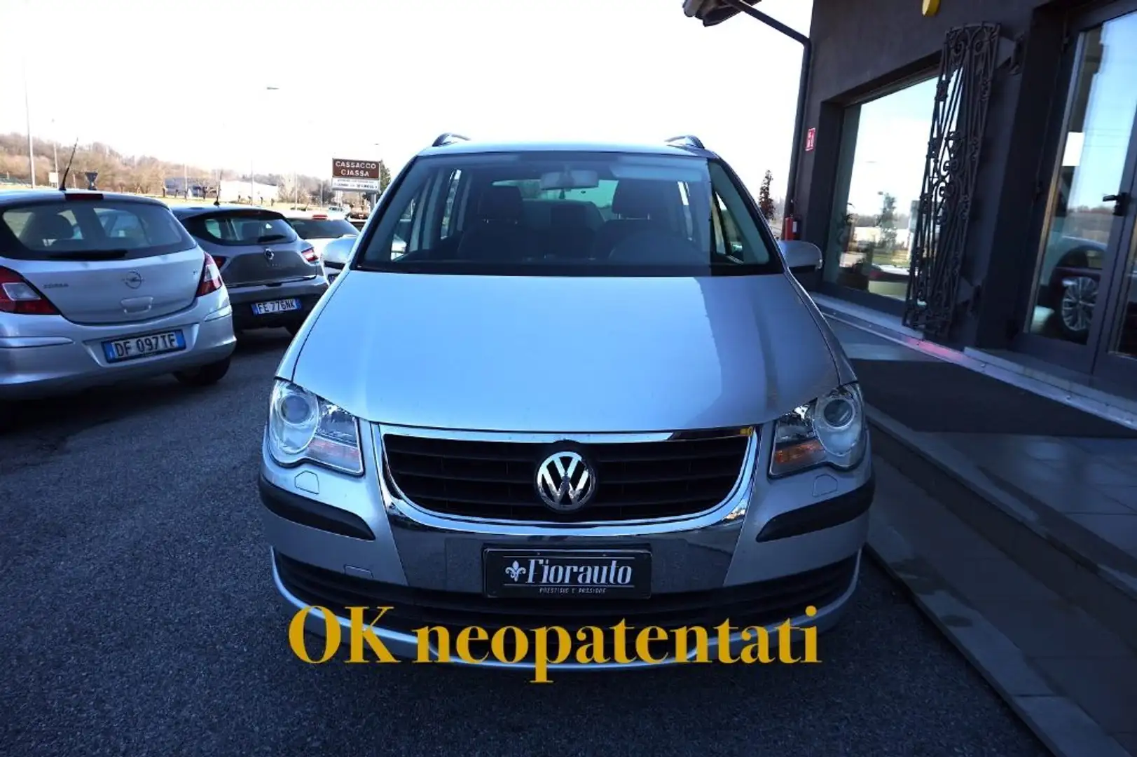 Volkswagen Touran 1.9 TDI 105CV Trendline 7POSTI Argento - 1