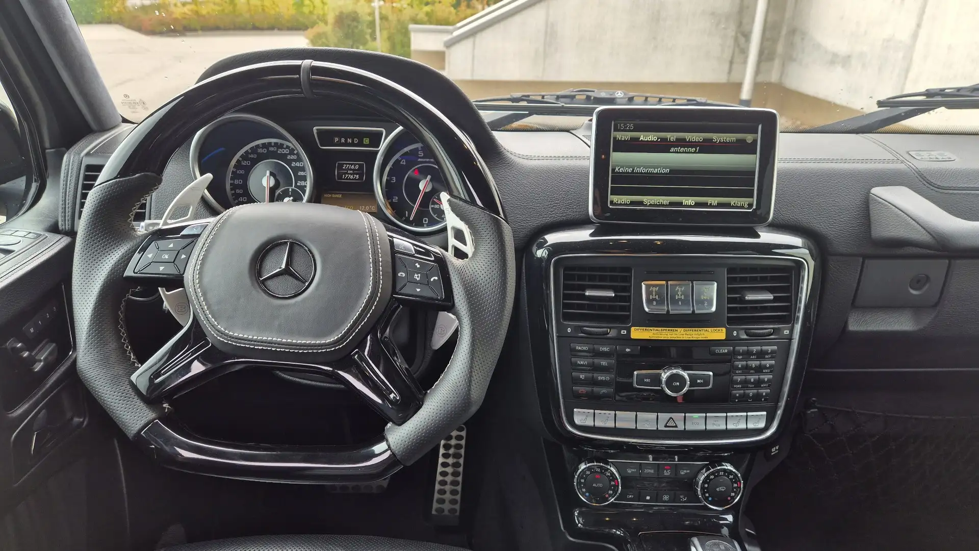 Mercedes-Benz G 63 AMG SPEEDSHIFT 7G-TRONIC Schwarz - 2
