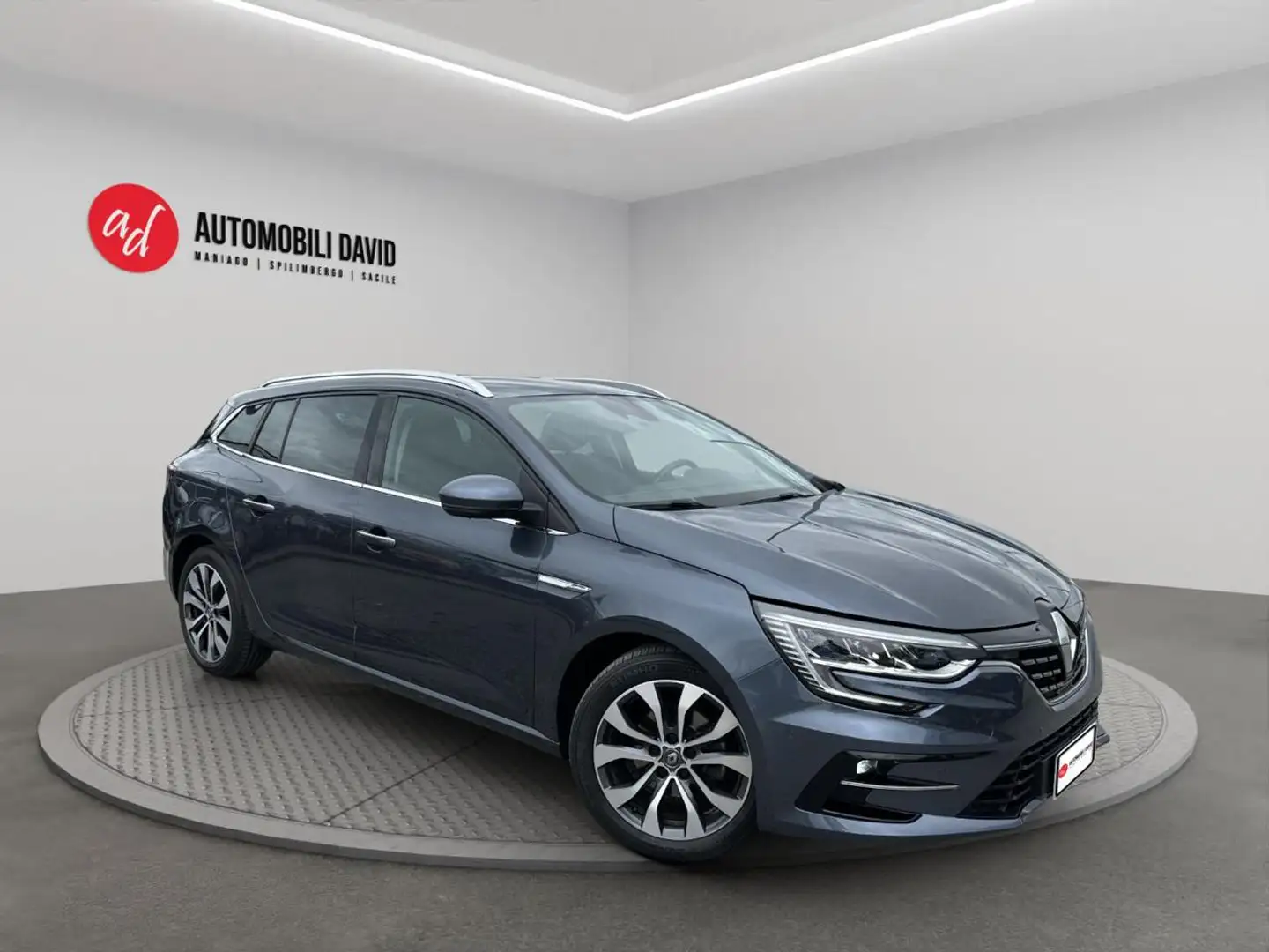 Renault Megane Mégane Sporter Blue dCi 115 CV Intense Grigio - 2