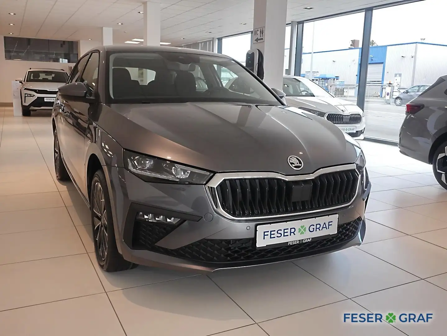 Skoda Scala TOUR 1,5 TSI DSG AHK, NAVI, SHZ, ACC Grau - 2