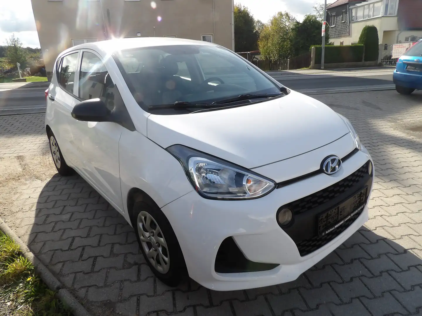 Hyundai i10 blue Classic, Klima, HU-AU NEU Weiß - 1