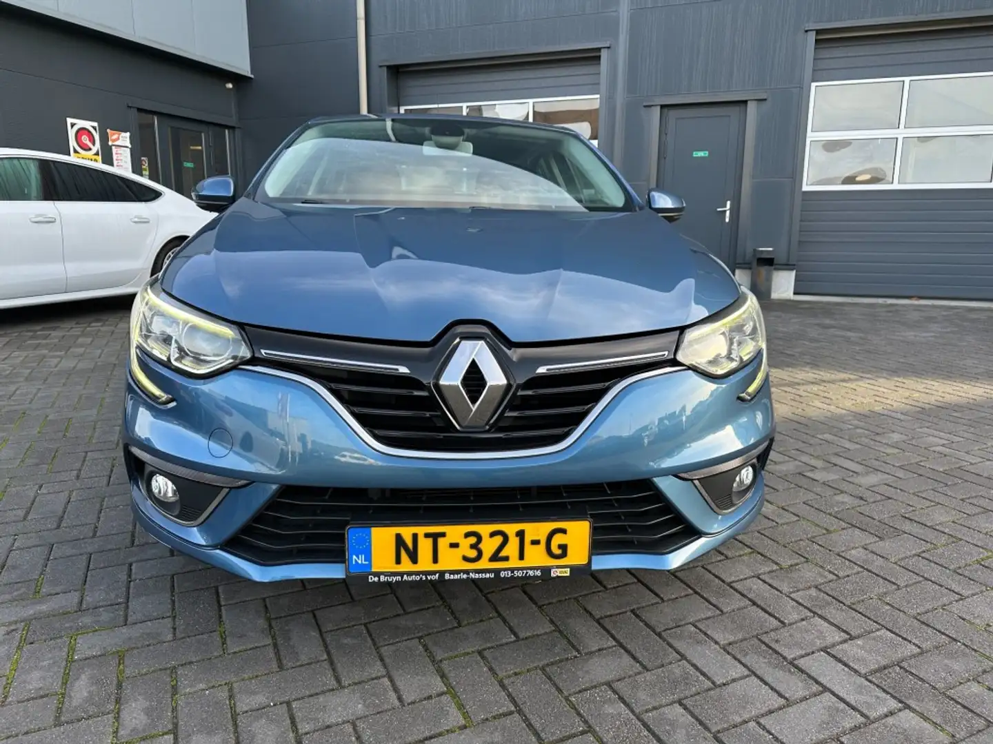 Renault Megane 1.2 TCe Zen, NAP aanwezig! Navigatie, airco, cruis Blau - 2