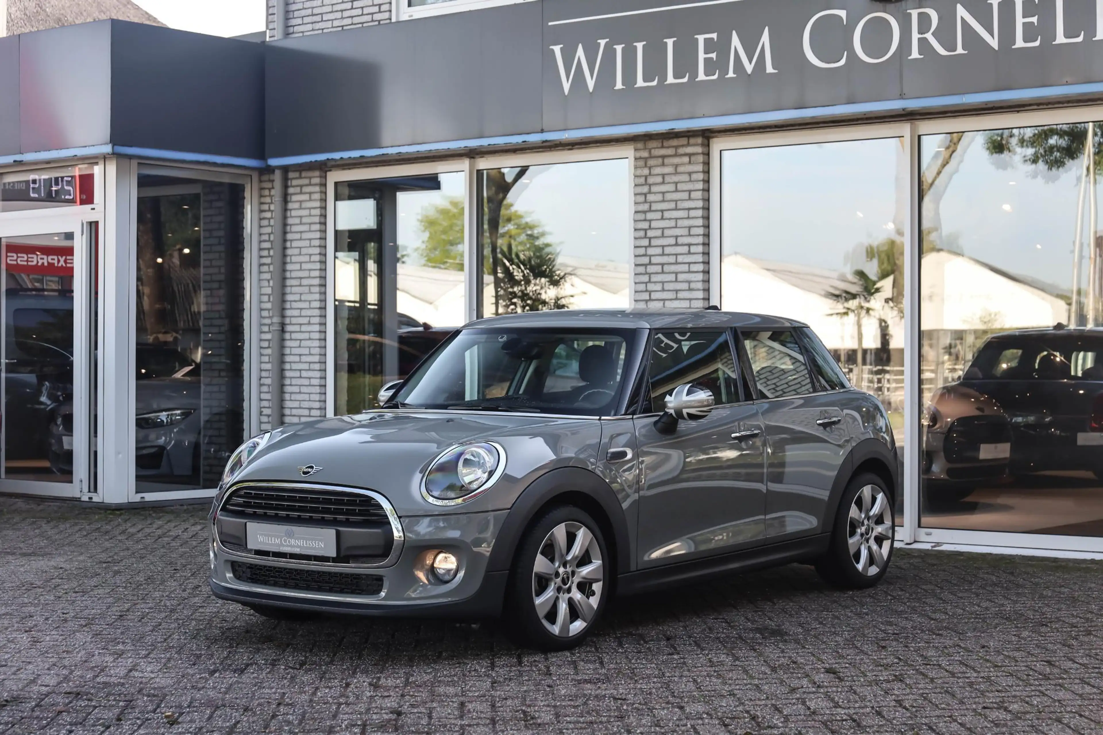 MINI One 5-Deurs 1.5 First Apple Carplay Navigatie — photo 34