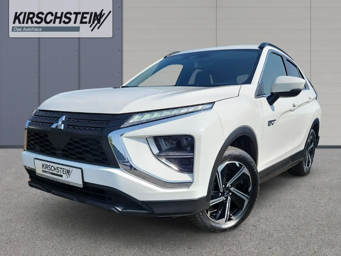 Mitsubishi Eclipse Cross Plug-In Hybrid Basis App-Navi Wit - 1