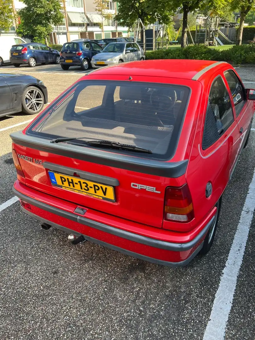 Opel Kadett Kadett 1.6S L Červená - 2