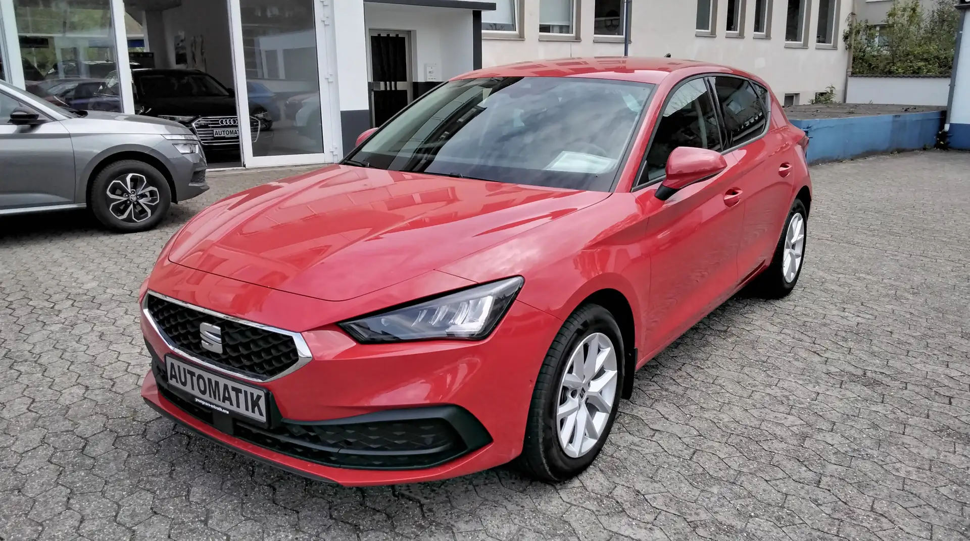 SEAT Leon 1.0 eTSi DSG LED SHZ TEMPOMAT StHeiz Rot - 1