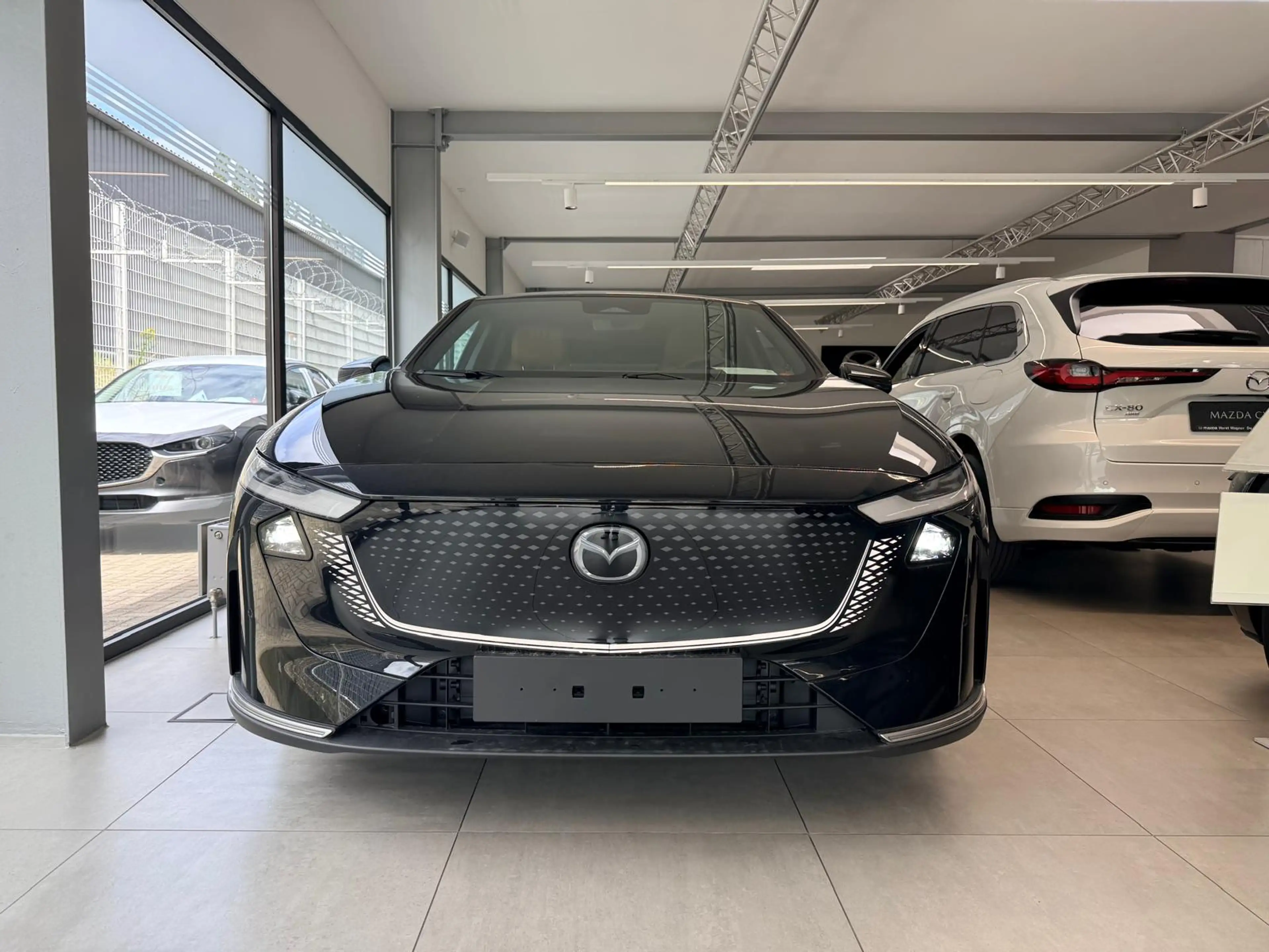 Mazda 6e Takumi Plus Long Range 245 PS *Leder*Pano*360°*Son — photo 3