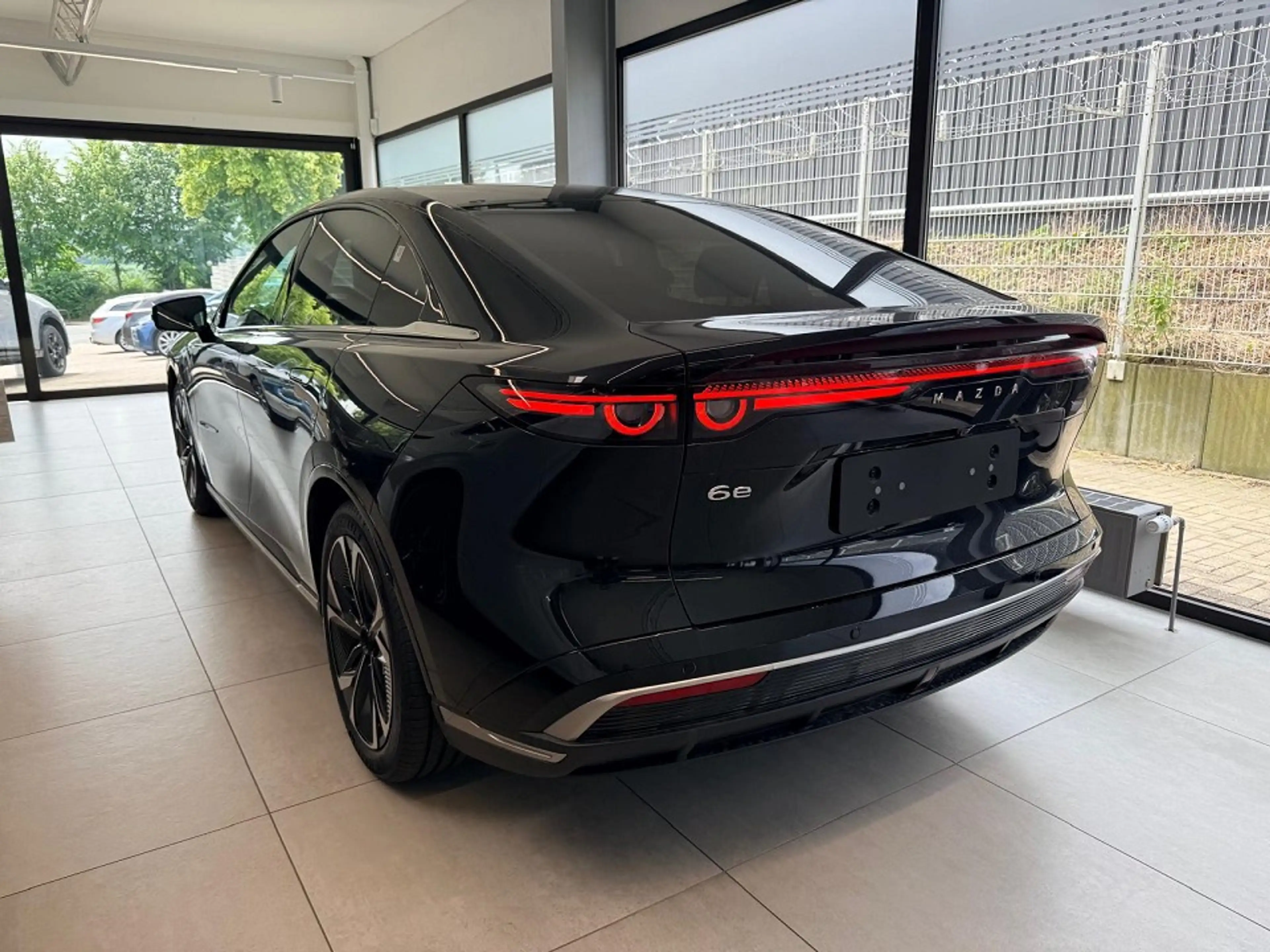Mazda 6e Takumi Plus Long Range 245 PS *Leder*Pano*360°*Son — photo 6