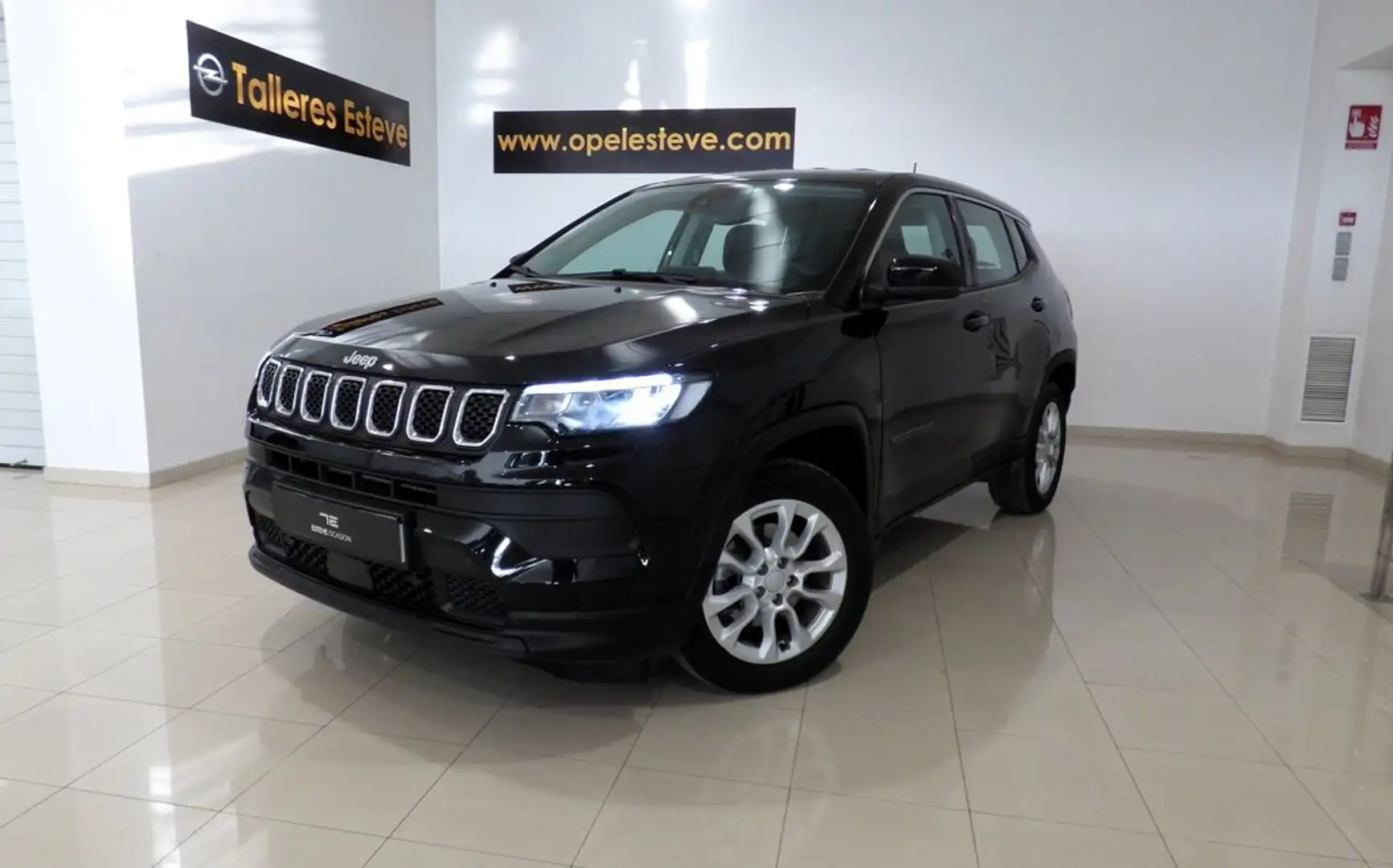 Jeep Compass 1.3 Gse 130cv MT FWD Longitude Negro - 2