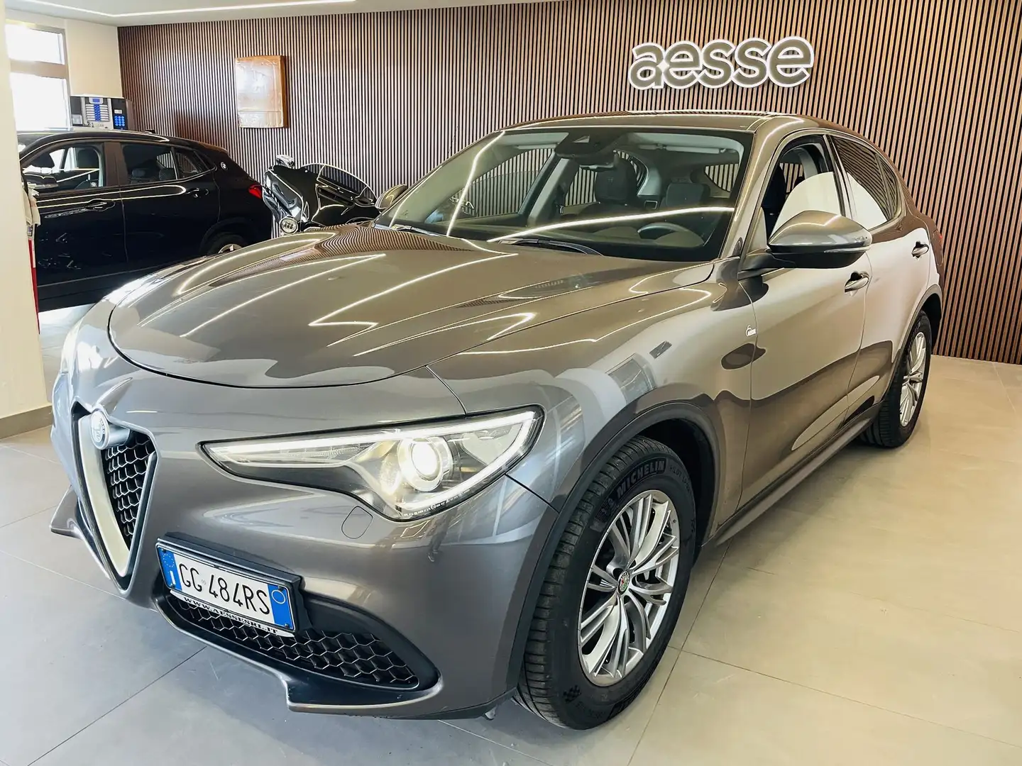 Alfa Romeo Stelvio Stelvio 2.2 Turbodiesel 160 CV AT8 RWD Business Grigio - 1
