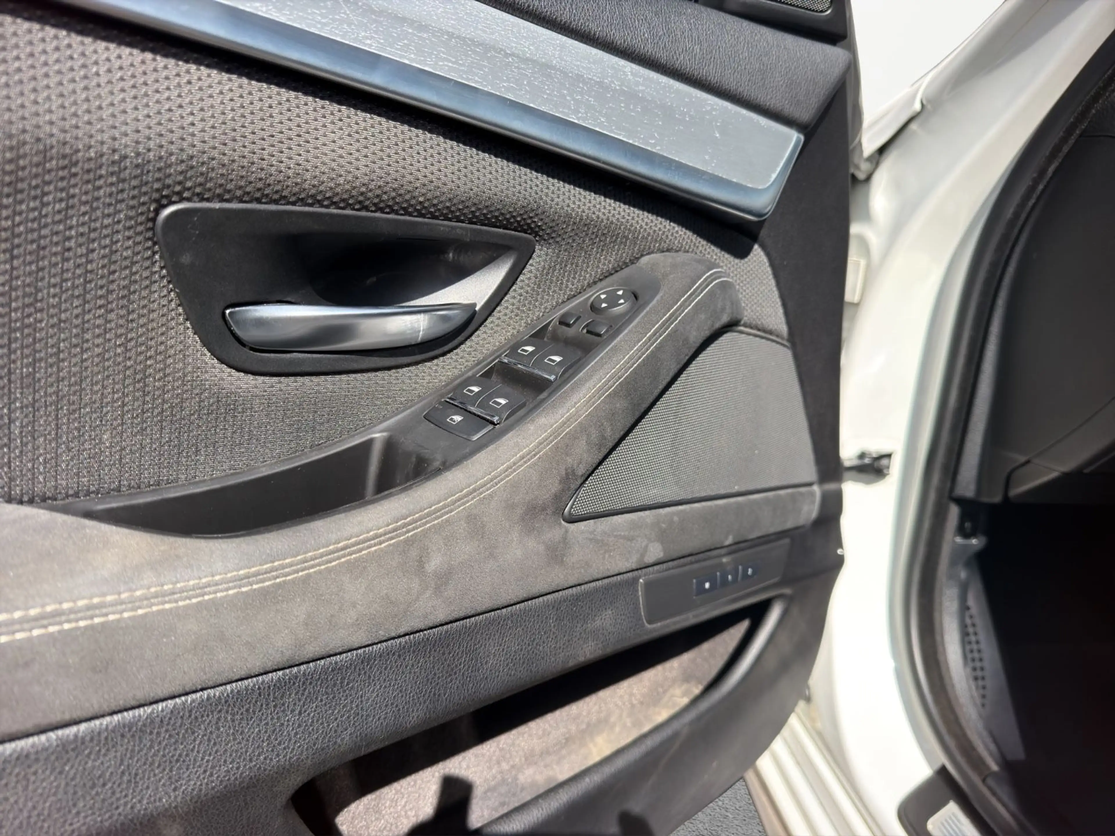BMW 550 5 Touring M550 d xDrive — photo 12