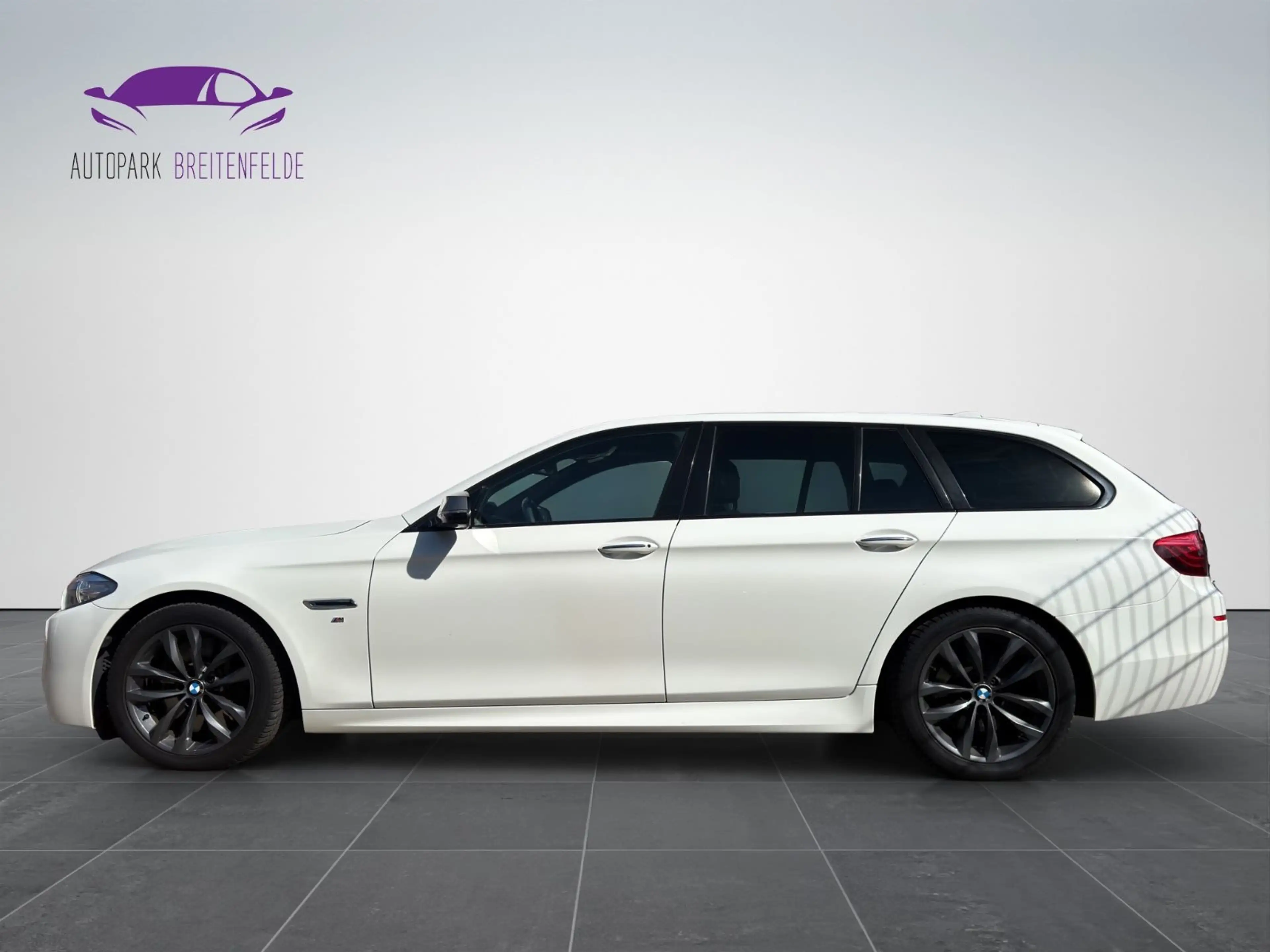 BMW 550 5 Touring M550 d xDrive — photo 8