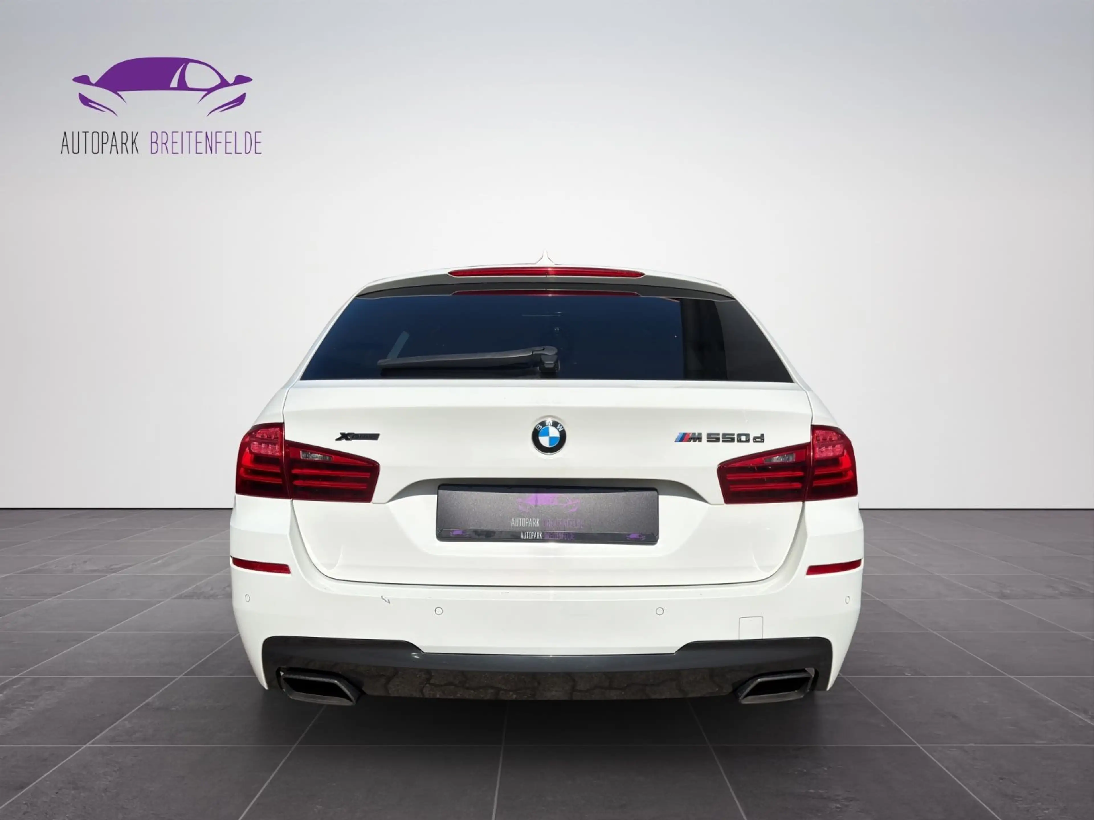 BMW 550 5 Touring M550 d xDrive — photo 6