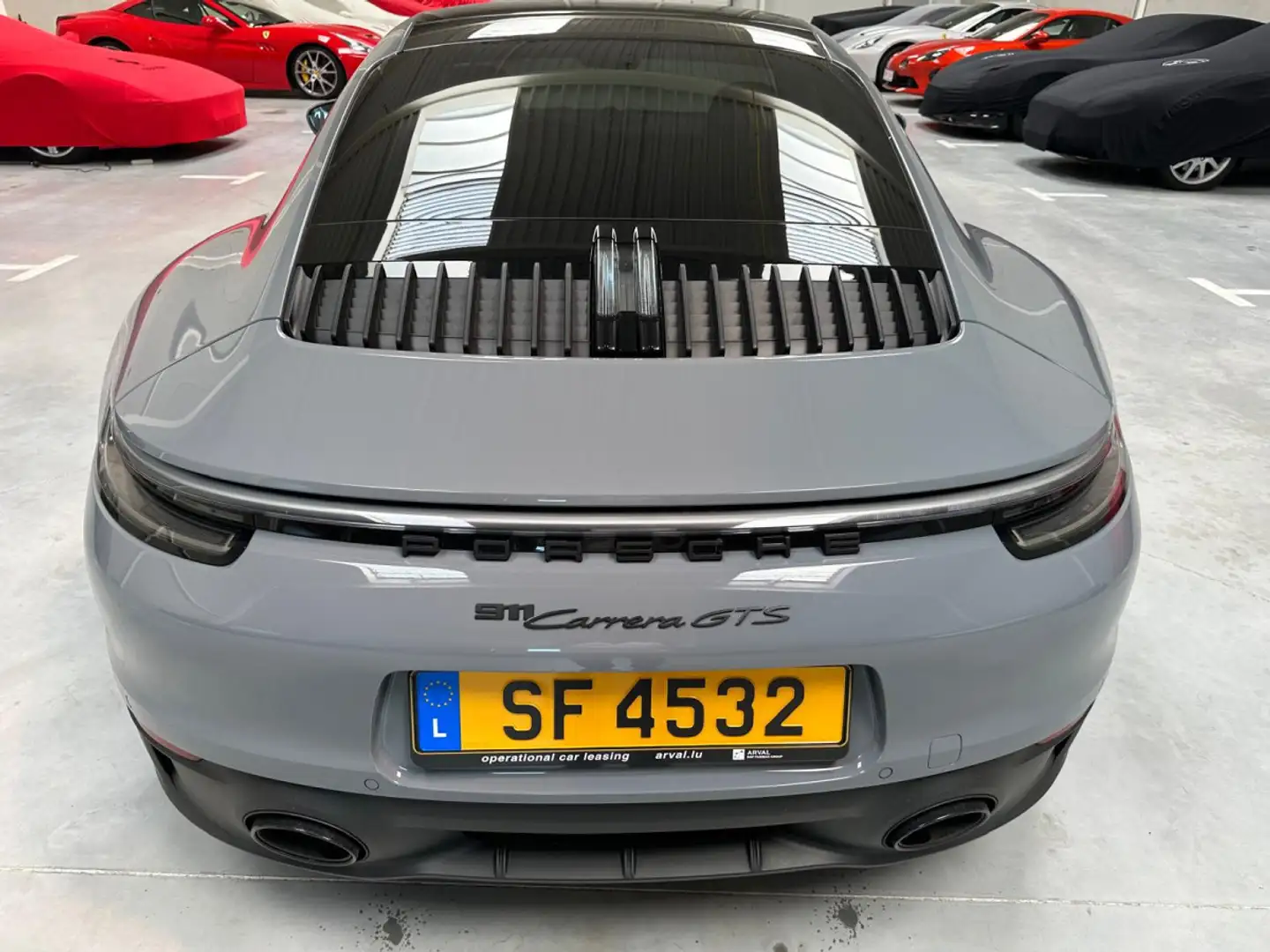 Porsche 911 992 CARRERA GTS Gris - 2