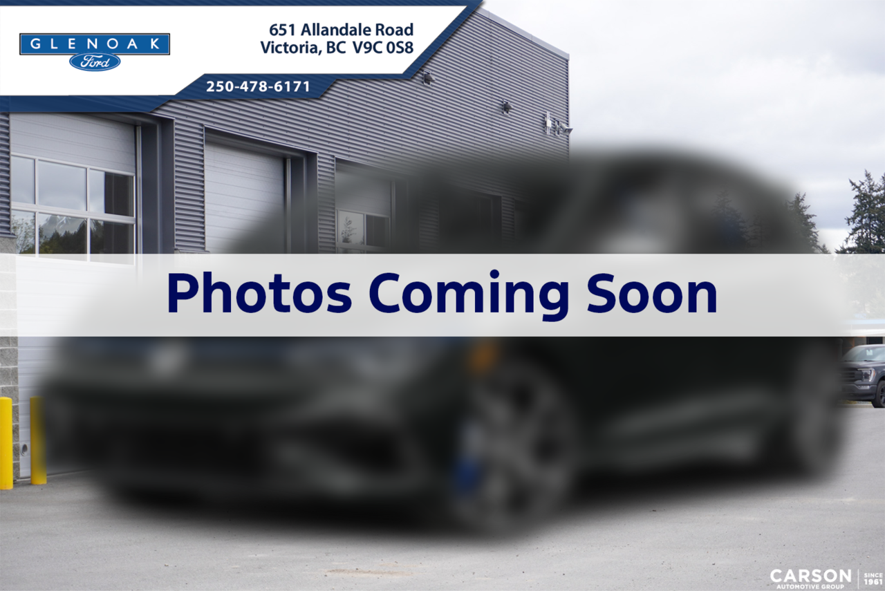 2024 Volkswagen Golf BASE Navigation / Heated and cooled fron seats / M