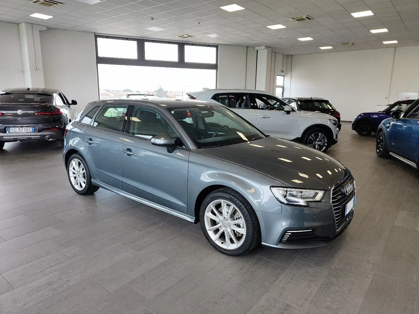 Audi A3 SPB 1.4 TFSI e-tron PHEV S tronic Fari Xeno Szary - 2