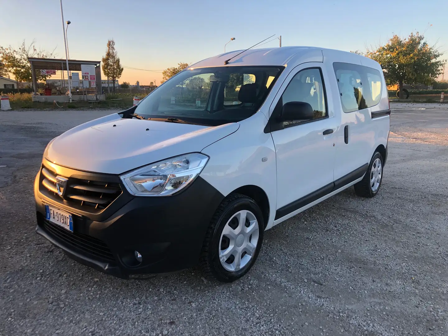 Dacia Dokker Dokker 1.5 dci Laureate s Blanc - 1