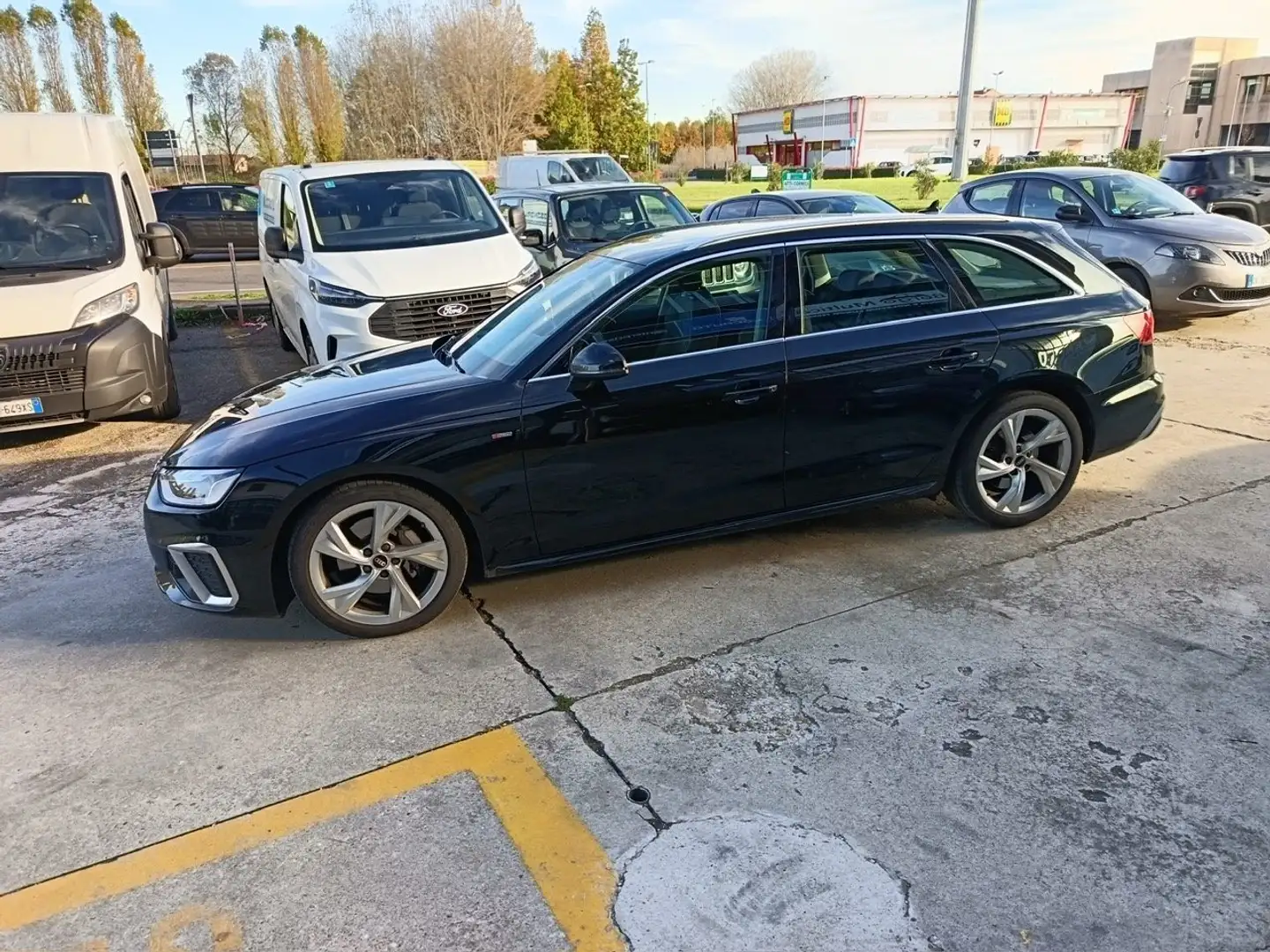 Audi A4 Avant 40 2.0 tdi mhev S line edition s-tronic Nero - 2