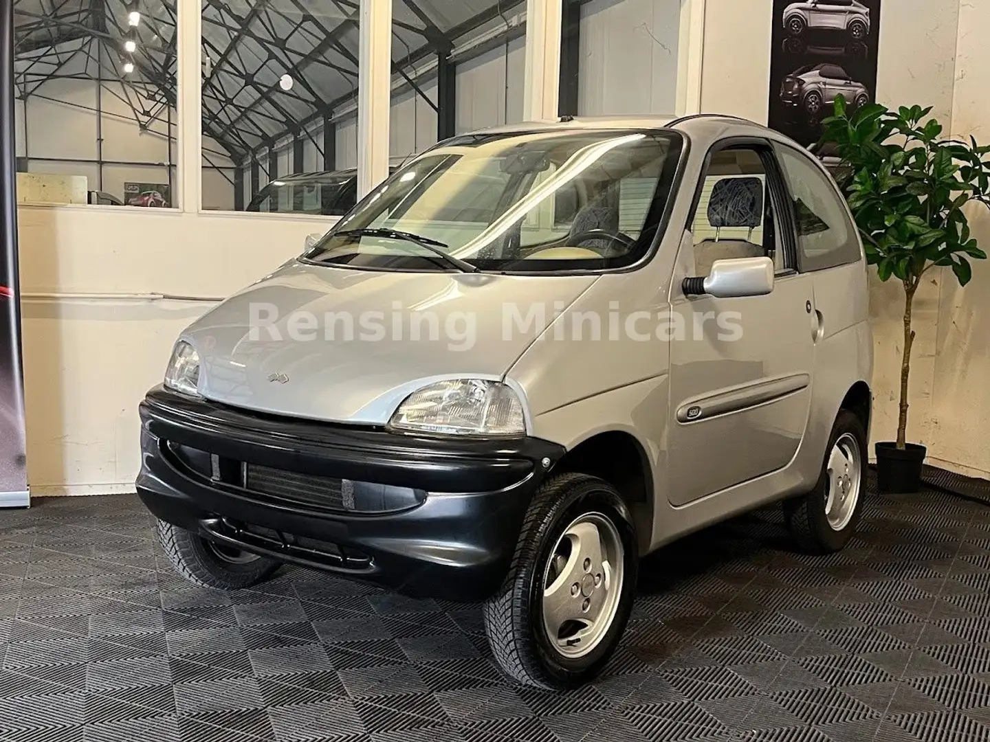 Ligier Nova Krankenfahrstuhl Mofa auto Microcar 25 KM Argent - 2