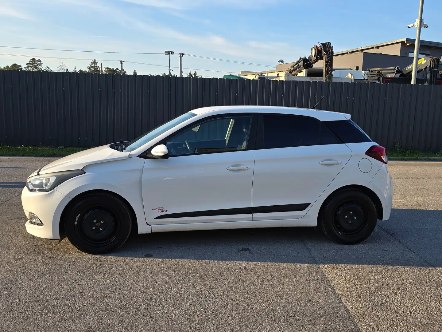 Hyundai i20 1,25 Edition 25 Tempomat,Klima**84550km**1.Besitz Weiß - 2