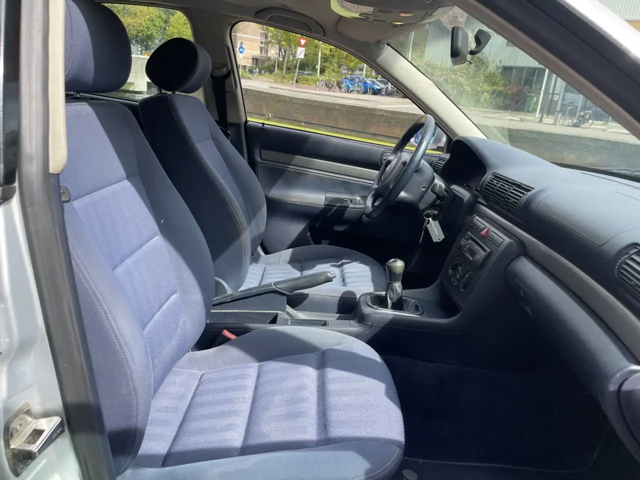Audi A4 Limousine 1.8 5V Advance Inruilauto Meeneemprijs, foto 4