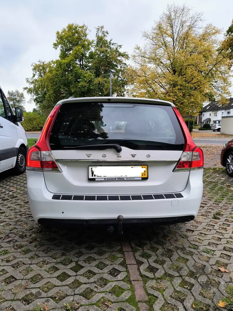 Volvo V70 2.0 l GDI Automatik.Erdgas.CNG Neu.Tüv Bílá - 1