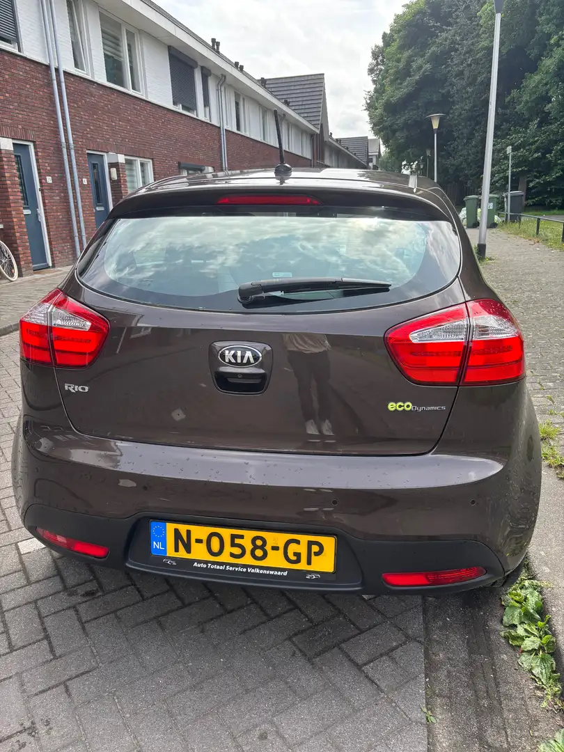 Kia Rio Rio 1.2 CVVT Super Pack Hnědá - 2