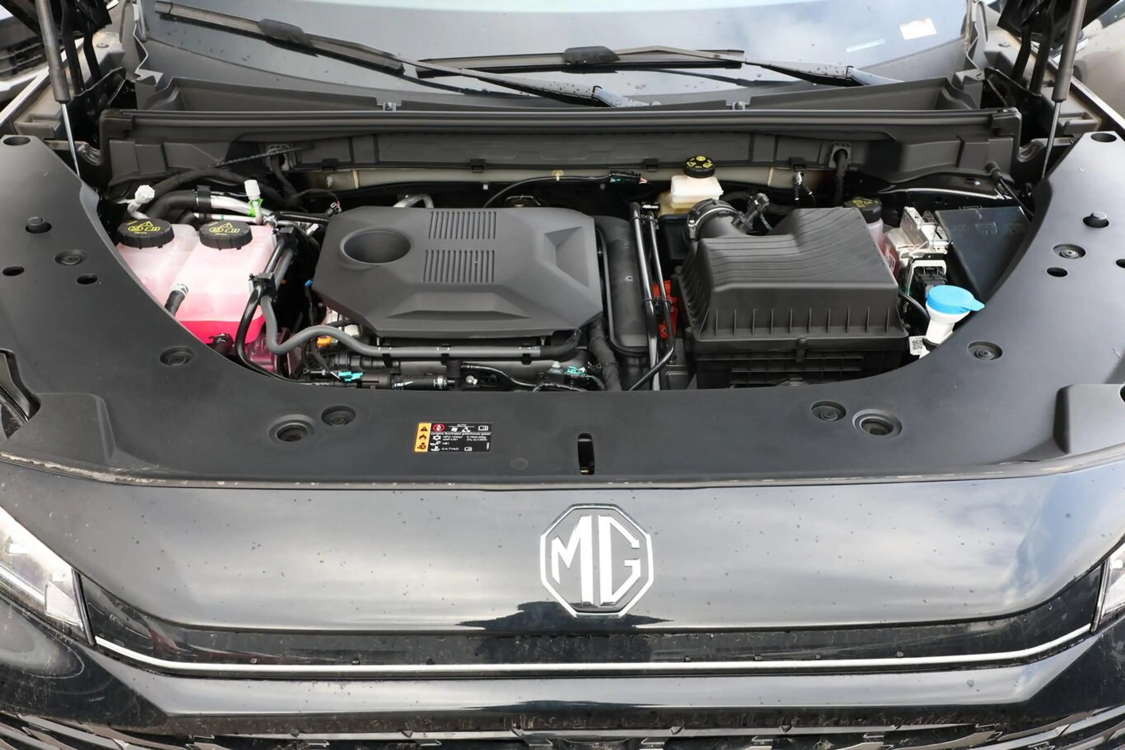 MG HS Comfort HEV+ ACC TotW Kam Nav LED Keyl 19Z 165 ... — photo 12