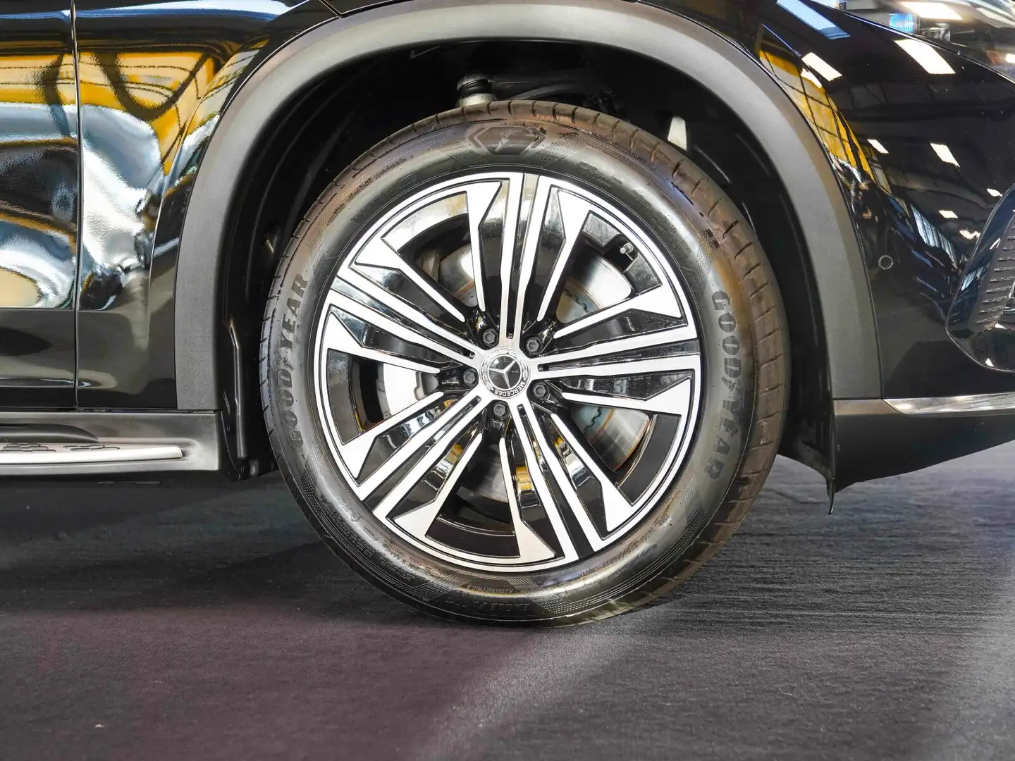 Mercedes-Benz EQS EQS 450 450 4M HYPERSCREEN Pano Head-up Burmeste Schwarz - 2