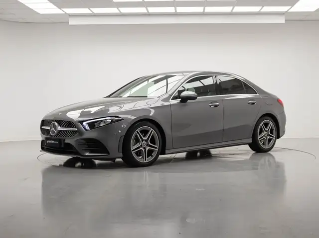 Mercedes-Benz CLA 180 CLA 180 d Premium auto