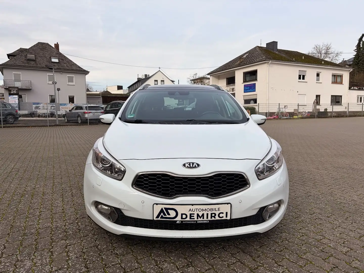Kia Ceed SW / cee'd SW *NAVI+PANO+KAMERA+1HAND* Weiß - 2