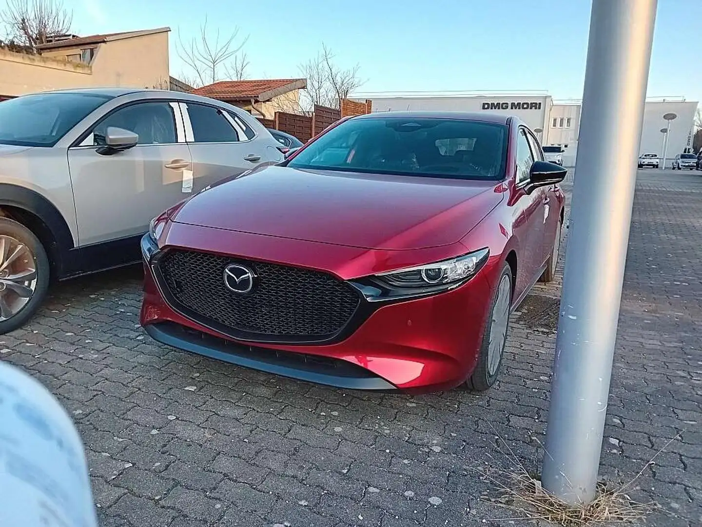 Mazda 3 Mazda3 e-Skyactiv-G140 Homura Aut. Rot - 2