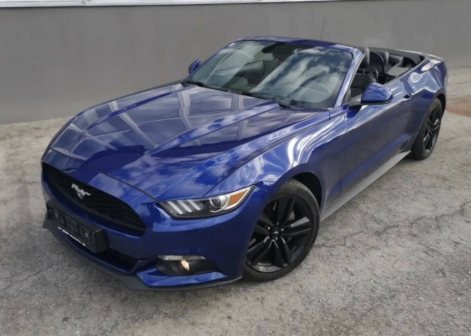 Ford Mustang Mustang 2,3 EcoBoost Cabrio Aut. Blau - 1
