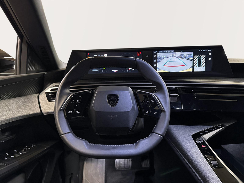 Peugeot 5008 1.2 Hybrid 145 Allure 7p — photo 9