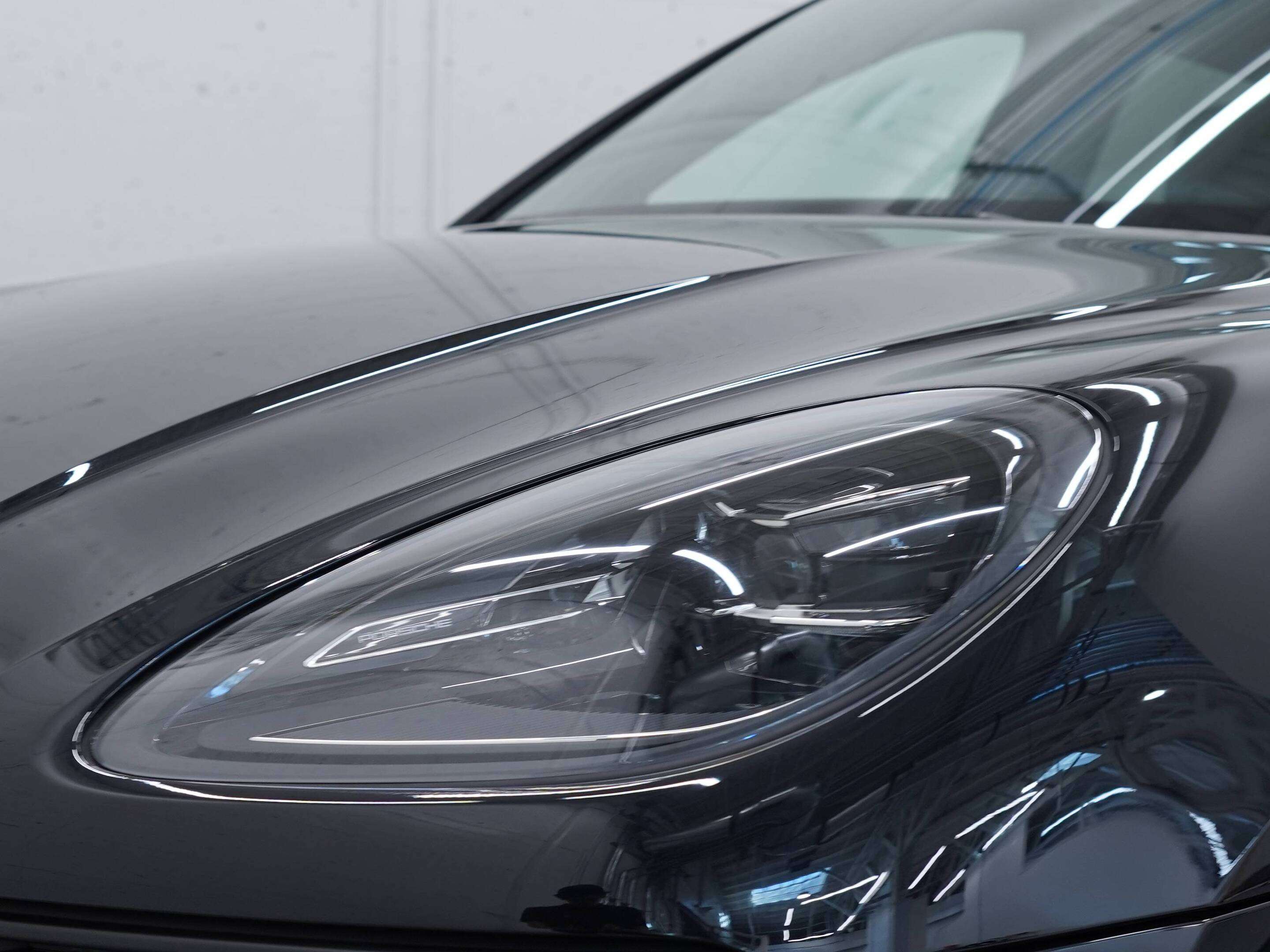 2024 Porsche Macan S AWD thumb 8