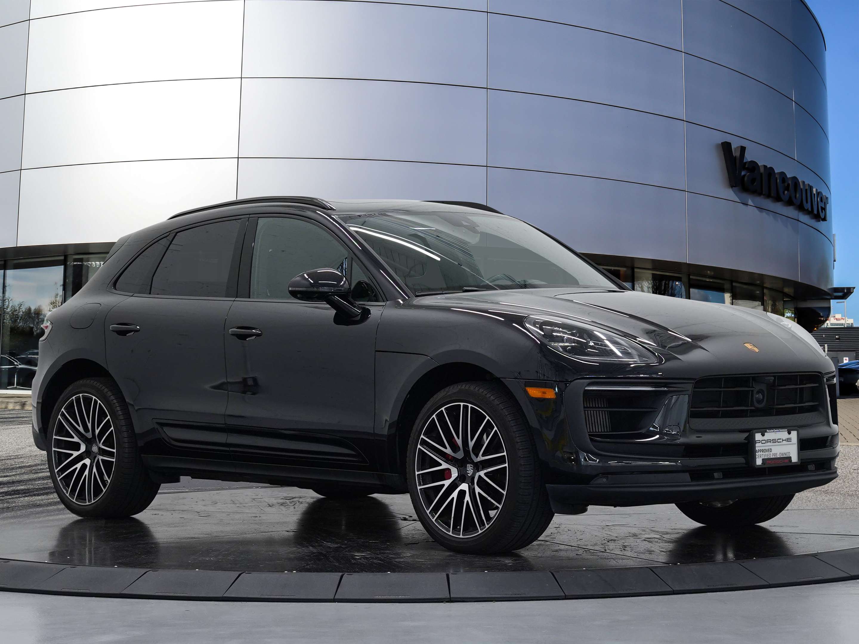 2024 Porsche Macan S AWD thumb 7