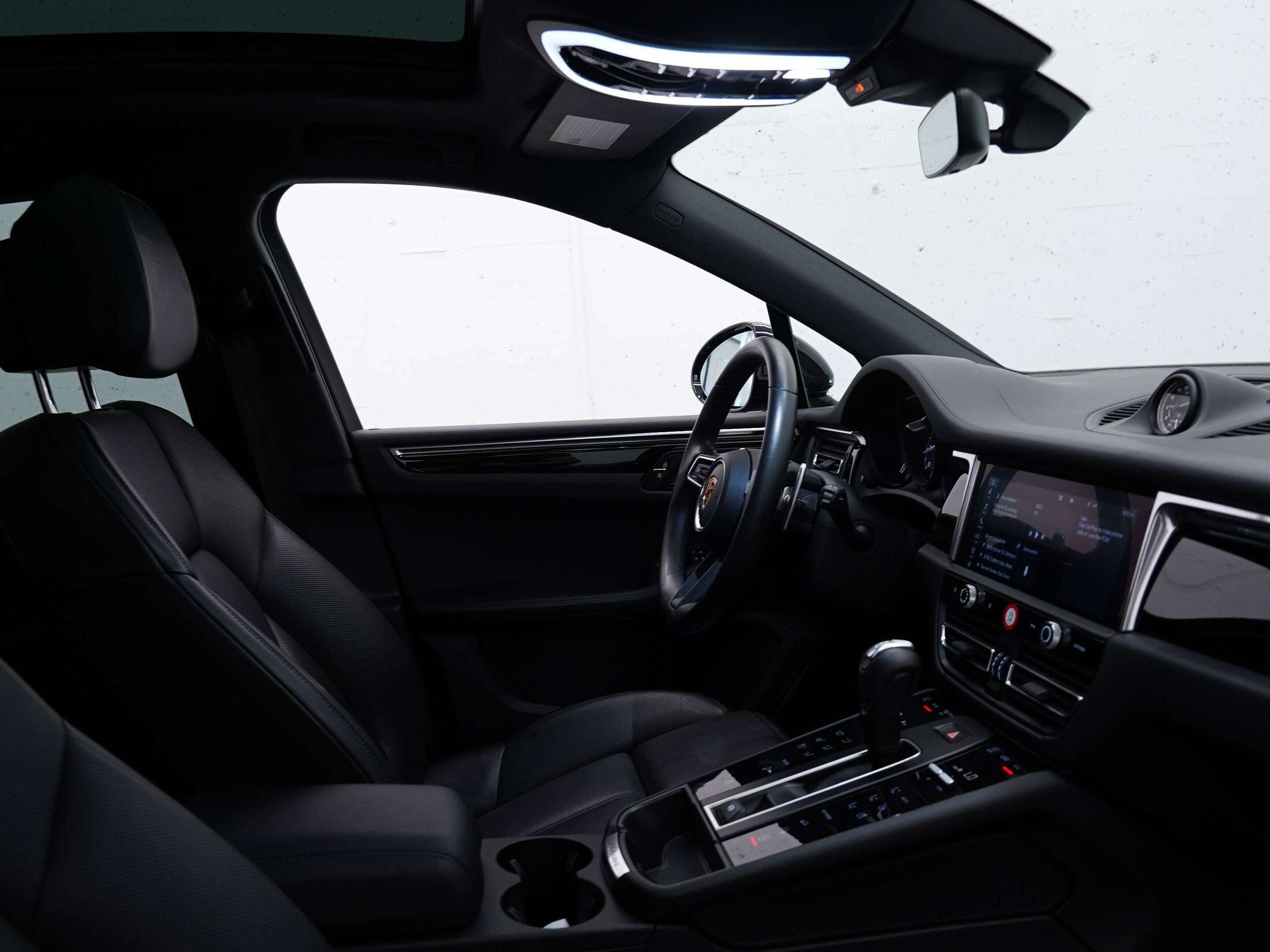 2024 Porsche Macan S AWD thumb 19