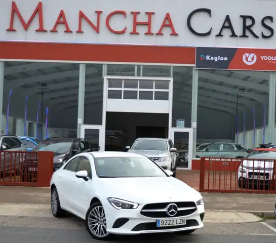 Mercedes-Benz CLA 250 250e 8G-DCT