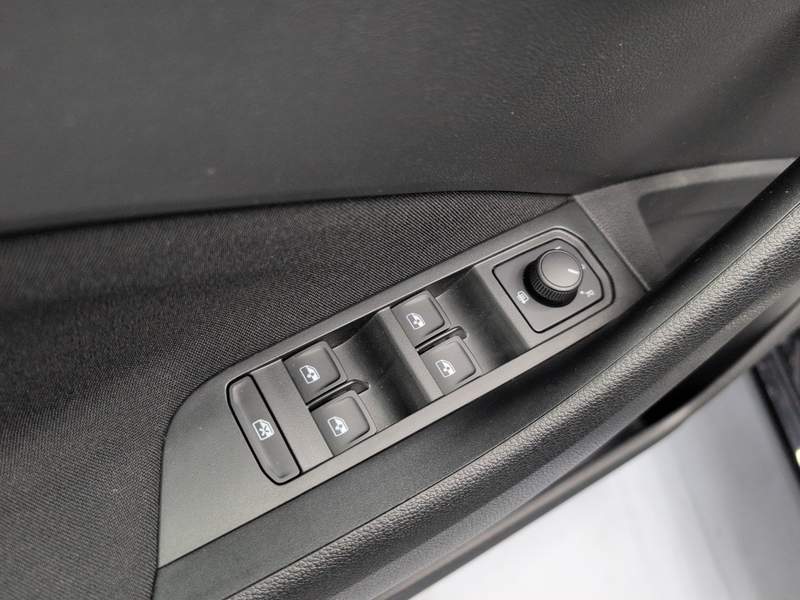 Skoda Scala 1.0 TSI Tour ACC+LED+VIRTUAL+NAVI+SHZ+17 — photo 10